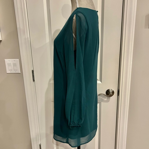As U Wish Emerald Green Jr Women’s Dress from Belk with Attached Necklace SzJr M - Picture 5 of 11
